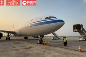 现场视频：中国救援队抵达缅甸仰光国际机场视频封面
