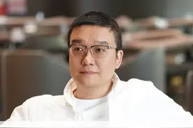 财务人的职场围城，遇到瓶颈，熬下去还是换条路？（下午六点左右直播 记得来哦~#财务  #职场 #个人成长#齐昊视频封面