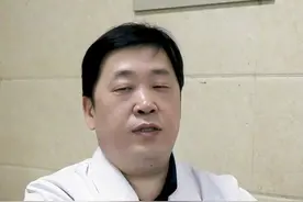 男性#体检 到底该检查哪些呢?记住不要漏掉这6项!#健康科普 #男性体检 #硬核健康科普行动 #血液科王茂生视频封面