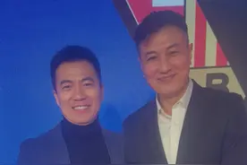 #中国女足亚洲杯夺冠 #女足夺冠黄健翔哭了 连扳三球，拿到久违的亚洲杯冠军，我真是发自内心的感动！姑娘们好样的！视频封面