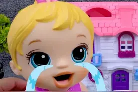 这个小妹妹怎么了，她怎么哭的这么伤心啊 #过家家玩具 #手工动画视频封面