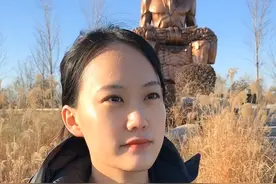 “铁公鸡”一毛不拔的由来，你知道吗#街头采访视频封面