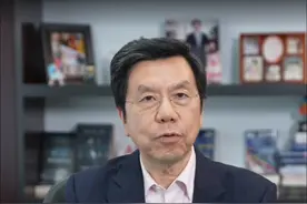创立微软亚研的背后故事：我相信在中国也能打造出顶尖技术 #大有学问 #开复小锦囊 #科技改变生活  #人物故事 #微软亚洲研究院视频封面