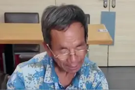 农民工大爷写作文《我的母亲》感动全网，村民：他当过兵，家有兄弟姐妹八个，母亲当年很辛劳（极目新闻）#大象主播说