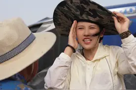 大中午开拖拉机给大爷耕山药地，沟沟壑壑真难干 #我的农村生活#这就是村里的劳动节#新农人计划2025视频封面