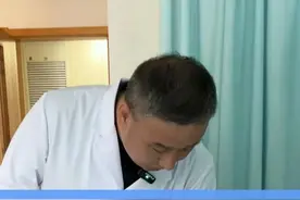 如何自测自己的下肢动脉是否闭塞，可以摸一下足背动脉，看是否有脉搏。#下肢动脉 #下肢动脉闭塞 #王建民主任 #硬核健康科普行动视频封面