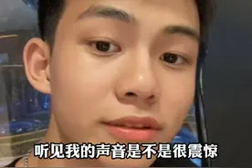 婚礼现场的AI视频让众人潸然泪下 #妈妈用AI技术复活儿子制作视频  ： 这样一家人的祝福都齐了。视频封面