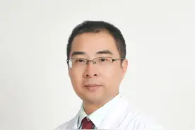 高度近视合并老花眼再加上白内障，如何矫正视力呢？ #高度近视 #老花眼 #白内障 #眼科科普 #近视手术视频封面