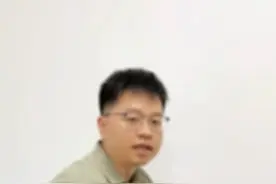 屁股疼腿疼总不舒服，一个动作拉伸缓解疼痛  #屁股疼 #梨状肌综合症 #坐骨神经痛 #腿疼 #硬核健康科普行动视频封面