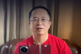 我为什么宁愿被“打脸”，也要力挺三折叠？ 大家还喜欢华为哪款产品呢？#2024抖音商城年度好东西 #红衣分享 #大咖观察视频封面