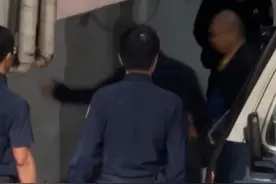 柯文哲被爆8张巨额支票遭查获，涉案金额达上亿元（新台币）视频封面