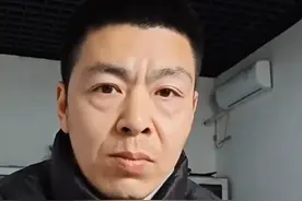 3月29日，教甲亢哥功夫的梁师父回应被网友叫“大师”：自己只是一个普通教练员，欢迎大家来少林来河南！视频封面