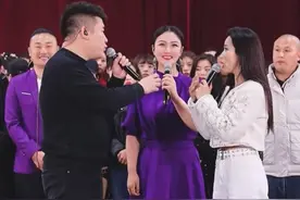 星光大道评委空降木森大舞台 一首《向天再借五百年》被木森质疑假假唱,一首《花轿里的人》更是唱哭众人!#木森  #木森大舞台 #星光大道 #唱歌 #花轿里的人视频封面