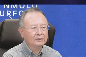 司机和乘客帮大学生找回被盗的二万元#为了生活努力拼搏 #感人一幕视频封面