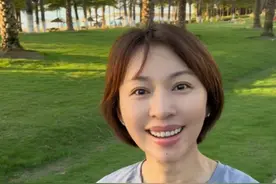 这里主打一个“浪漫”，彩虹跑道，你值得拥有！ #跑步 #分享 #厦门 #运动治愈一切 #大有学问视频封面