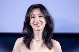 #秦海璐随时随地大小演 “撒娇”台词说来就来，来感受一下#秦海璐 即兴演技↓#时光正好视频封面