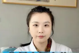 指甲变厚变黄？警惕真菌感染😷#医学科普 #中医 #指甲 #真菌感染 #指甲变黄视频封面