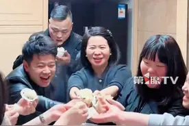 #10多个外甥组团来宇宙舅舅家  ，宇宙舅舅：集体外出活动消费这一块有点吓人！一般情况下，都是让年龄大的孩子们自由活动，我们负责在家把饭菜做好、带小孩，家务这些大孩们会轮流做。#媒体精选计划 #重庆dou知道
