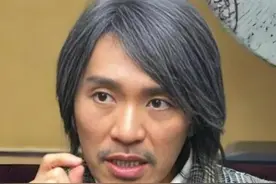 故人陆续凋零，周星驰御用配音石班瑜、徐少强、周海媚相继离世，我们熟悉的一代终在繁华中落幕#石班瑜 #徐少强 #周星驰 #郑佩佩 #周海媚视频封面