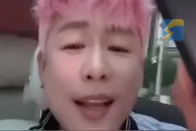 7月1日（报道）。胡彦斌回应机场充电宝被传没收。“不是我的没收了，是我同事的被没收了。”提醒大家登记充电宝必须有3C字样。#胡彦斌 #充电宝视频封面