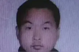 湖北仙桃急寻：中年男子走失，患轻微抑郁症，穿灰色夹克、白色裤子图片