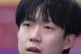 世乒赛男单首次夺冠，为了赢可以付出一切。王楚钦：什么是信念？信念就是想赢。（央视频号：面对面）