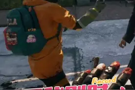 玩了半天邻里守望，才告诉我剧情也可以联机？