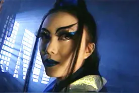 蓝色妖姬终于揭下面具，露出了真面目，结果令华人神探都震惊不已