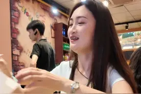 小博主张延的宠粉行动正式开始啦 第一位巴南区的小姐姐@Just. #宠粉计划 #重庆美食 #生活日常视频封面