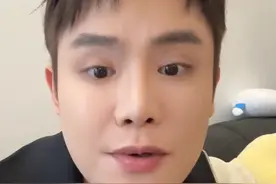 毛毛终于官宣和刘思瑶结婚了，最后向网友展示了婚礼视频 当网友以为毛毛开玩笑时，谁知毛毛在带完货后，竟拿出了两人的婚礼视频，亚朵星球深度记忆睡眠枕，给你云端的睡眠质量#多余和毛毛姐 #亚朵星球深睡枕pro #枕头 #记忆棉枕头 #提高睡眠质量视频封面
