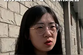 “a o e”，o（窝）了那么多年竟然读错了！山东济南，记者街头采访，大家还是习惯读“窝”。专家教你正确发音。#山东dou知道视频封面