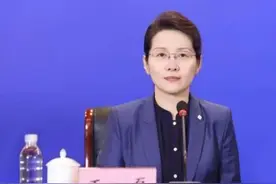 王磊再履新曾是全国最年轻女市长。（编辑：吕雅楠）#遇见美好巴里坤视频封面
