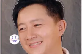 当你发现一个男生总是莫名其妙的找你聊天时，那真的就要注意了#卢靖姗 #韩庚 #妻子的浪漫旅行2025 #爱情