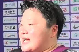 36岁巩立姣投出19.79米，夺得全国田径锦标赛女子铅球冠军！#巩立姣说曾经也因胖而难过但站上领奖台那一刻我是最美的 。（记者：杨欣雨、来源：衢州市新闻传媒中心 刘凯灵） #2025全国田径锦标赛 #荣耀十八
