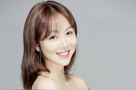 两姐妹在同一天出嫁，两个婆家地位不同待遇也天差地别视频封面