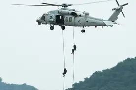#珠海航展 海军陆战队的出场方式太酷了！视频封面