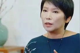 #曲黎敏 ：一夫一妻制违反人性视频封面