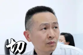 学医哪有不发疯的 #脊柱侧弯 #脊柱医生邵将 #学医哪有不疯的 #门诊日常视频封面