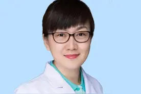 眼睛里进了沙子该如何处理？ #抖出健康知识宝藏视频封面