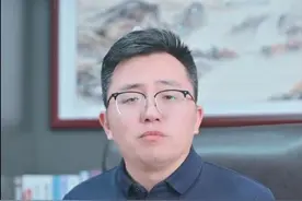 骑手收入涨得比白领还快，到底谁才是真牛马？#蓝领 #骑手#外卖小哥视频封面