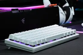 小，但是电竞体验一步到位 #雷蛇 #机械键盘 #游戏外设视频封面