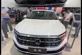 当艾瑞泽8，遇上大众速腾，这两款同价车谁更强 #dou是好车