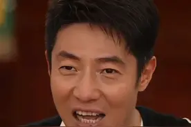 撒贝宁来佛山吃“水蟑螂”，全程飙粤语：有点像“曱甴”，我是广东人，我什么没见过。（编辑：林晓华；责编：梁莹；素材来源：佛山市新闻传媒中心）#请到佛山飙龙船  #有功夫来佛山   #海天请您叹佛山   #又到了佛山扒龙船激情季  #撒贝宁视频封面