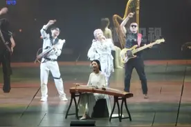 #华晨宇火星演唱会直拍 
欢迎花花回家！湖南卫视带你看现场：
《2025华晨宇火星演唱会》长沙站现场直拍#华晨宇  《走，一起去看日出吧》
#华晨宇08042回到了梦开始的地方视频封面