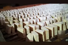 舌尖上的廊坊之香河臭豆腐！不长白毛的豆腐不是好豆腐！视频封面