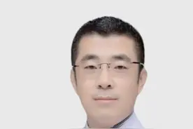恋爱后感情越好越容易胖，这是真的吗？ #抖出健康知识宝藏  #她们的精选  #健康无畏自在如她  #香蕉医生曹志强视频封面