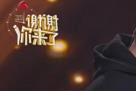 28岁胎记女孩被人说吓人， 只有男孩说:你一定会火 #网暴 #自信 #女孩