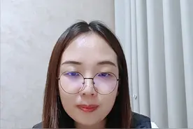 百利研发的EGFR–HER3双抗是国际首个该类型双抗，被CDE认定为突破性疗法申请，招募晚期非小细胞肺癌和鼻咽癌患者，要求没有治疗的晚期患者，均是试验组，没有对照组。免疫联合B01D1，检查药物均免费，交通补助，感兴趣可以联系我！#非小细胞肺癌 #鼻咽癌 #科普视频封面