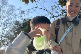 工作忙碌难免，但孩子成长不等人。#我的小男孩 #童年只有一次视频封面