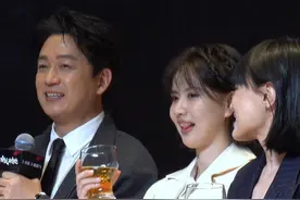 七年前潘粤明尹姝贻因合作《白夜追凶》相识 七年后《白夜破晓》发布现场~两人眼中皆为彼此~！#白夜破晓 #白夜追凶 #潘粤明 #尹姝贻 #潘粤明尹姝贻视频封面